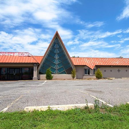 American Best Inn By Oyo I-35 Perry Near Lake Mcmurtry Exterior photo