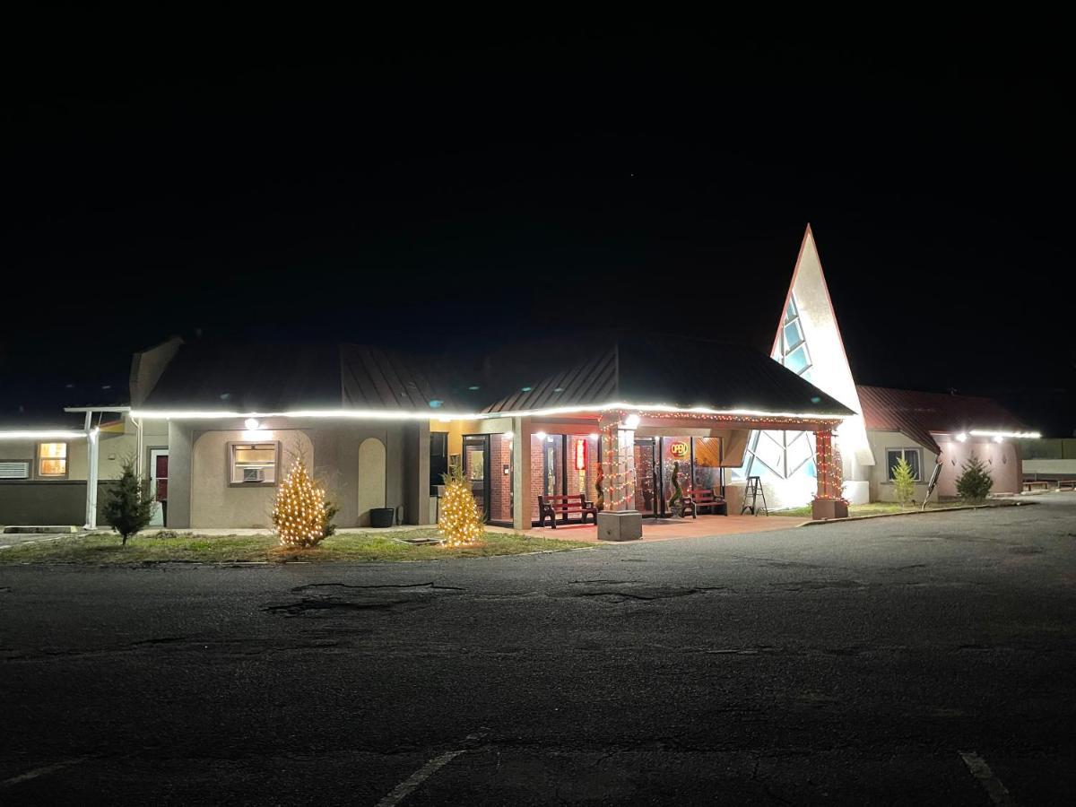 American Best Inn By Oyo I-35 Perry Near Lake Mcmurtry Exterior photo