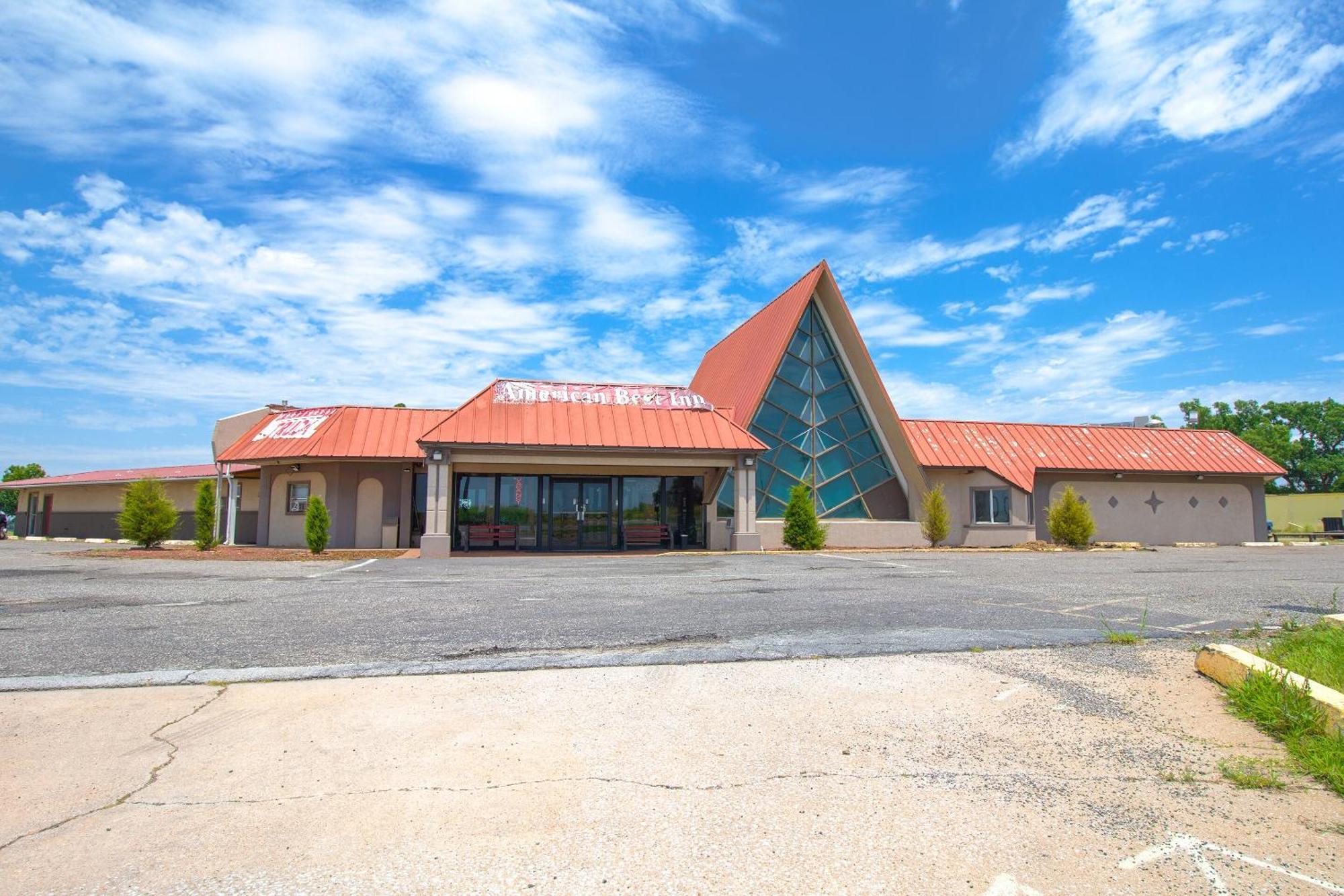 American Best Inn By Oyo I-35 Perry Near Lake Mcmurtry Exterior photo